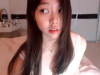Dou-Yayaya webcam model stream image