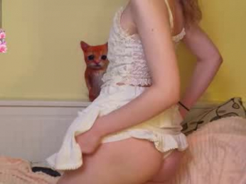 louannbisignano webcam chaturbate model stream image