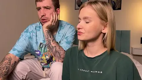 Adelovenick webcam stripchat model stream image