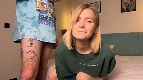 Adelovenick webcam stripchat model stream image