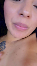 Karotorrezz webcam model stream image