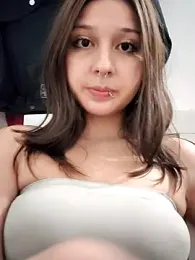 Maiden-Hot webcam stripchat model stream image