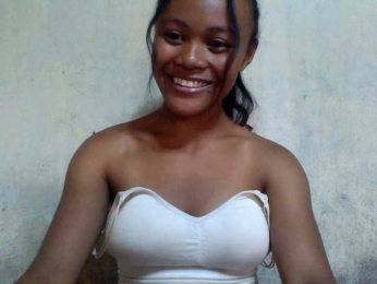 Dilliannah webcam model stream image