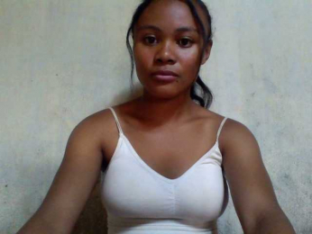 Dilliannah webcam model stream image