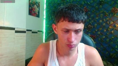 Garuo_18 webcam cam4 model stream image