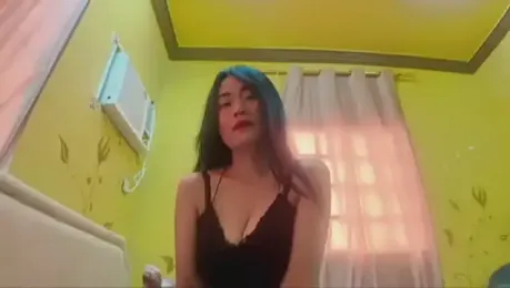 YayeeShow webcam stripchat model stream image