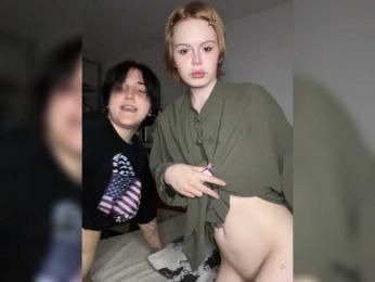 MiaAndAlicee webcam model stream image