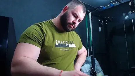 muscularjohnforuX webcam stripchat model stream image