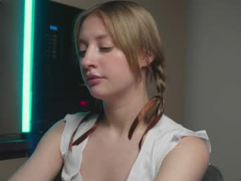 new_purple webcam model stream image