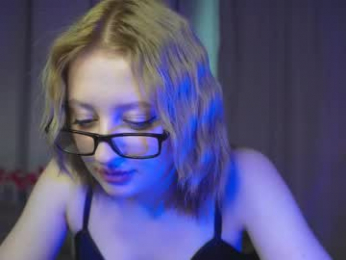 new_purple webcam model stream image