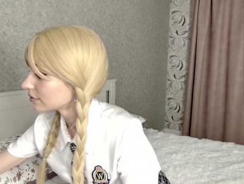 MillaLunaStiy webcam model stream image