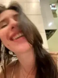 Milkissss webcam model stream image