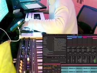 deepanalfucks85 webcam model stream image