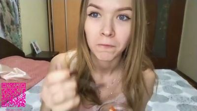 LianaStaszak webcam model stream image