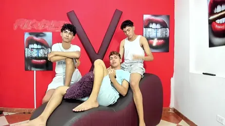 AVENGER_BOYS2026 webcam model stream image