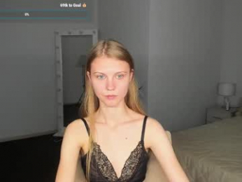 phoebepaw webcam model stream image