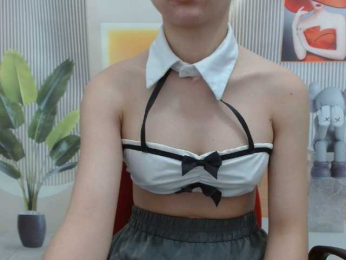inHI webcam bongacams model stream image