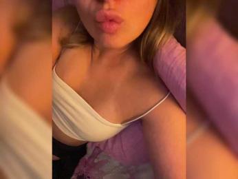 karrmmaSPB webcam model stream image