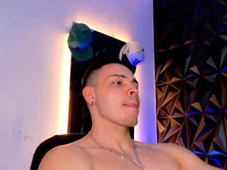 Maxwell Dupont webcam model stream image