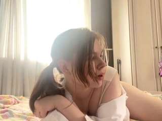 aleidaboehmke webcam model stream image