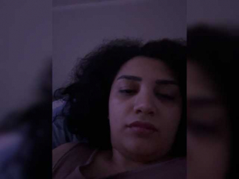 Meri-m webcam model stream image