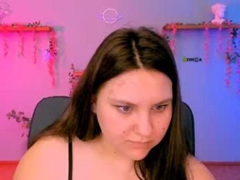 dina_bloom webcam model stream image