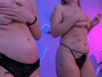 dina_bloom webcam model stream image