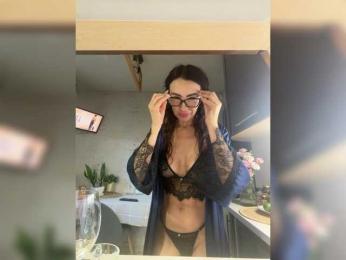 Liza-777 webcam model stream image