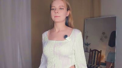LauraZeuner webcam model stream image
