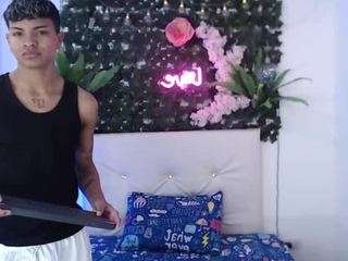 janekairo webcam camsoda model stream image