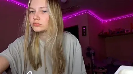 KarinRobertson webcam model stream image