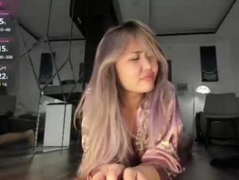 lia_wong webcam model stream image