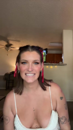 Jazzyplughole webcam model stream image