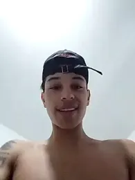 KevinMartinez_ webcam model stream image