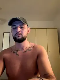 LunaFoxTip webcam model stream image