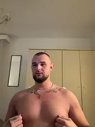 LunaFoxTip webcam stripchat model stream image