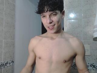 Leonx Diaz webcam model stream image