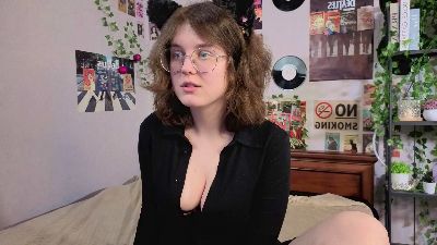 FancyHenley webcam model stream image