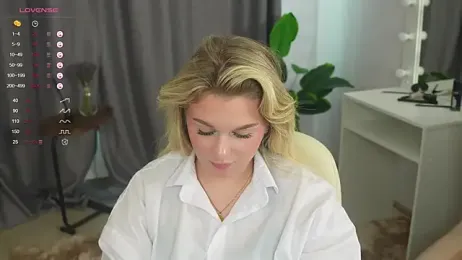 PhilippaChasey webcam stripchat model stream image