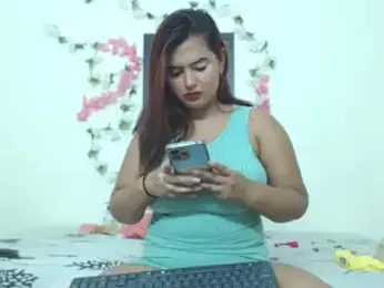 Lipsy_Hot webcam model stream image