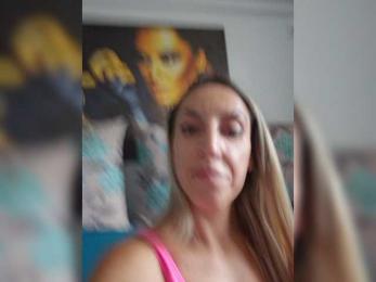 FitHellen webcam model stream image
