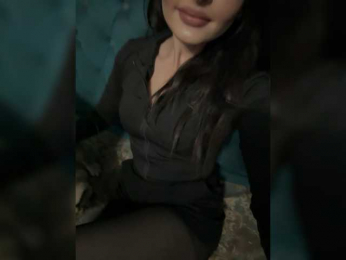 RoyalMinds webcam model stream image