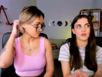 helen_shineee webcam chaturbate model stream image