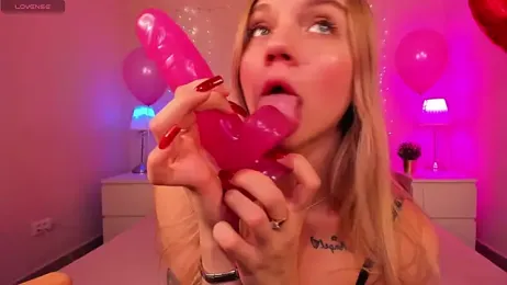 Aria69Stars webcam model stream image