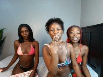 LunaDarlin webcam model stream image