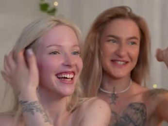sparks__daisy webcam model stream image
