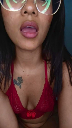 Charming_cute webcam model stream image