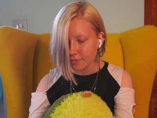 merciaally webcam model stream image
