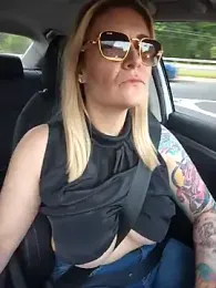 HollyTattoo webcam model stream image