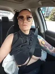 HollyTattoo webcam model stream image